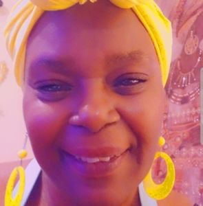 Meet your Posher, Connie